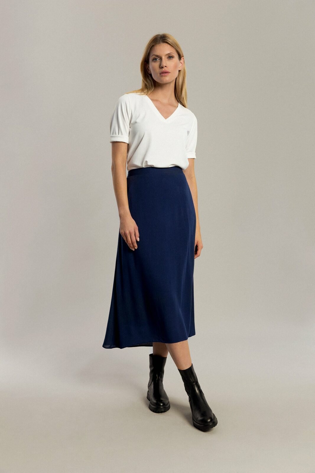 Benedict Harper Woman's Skirt Lauren Navy