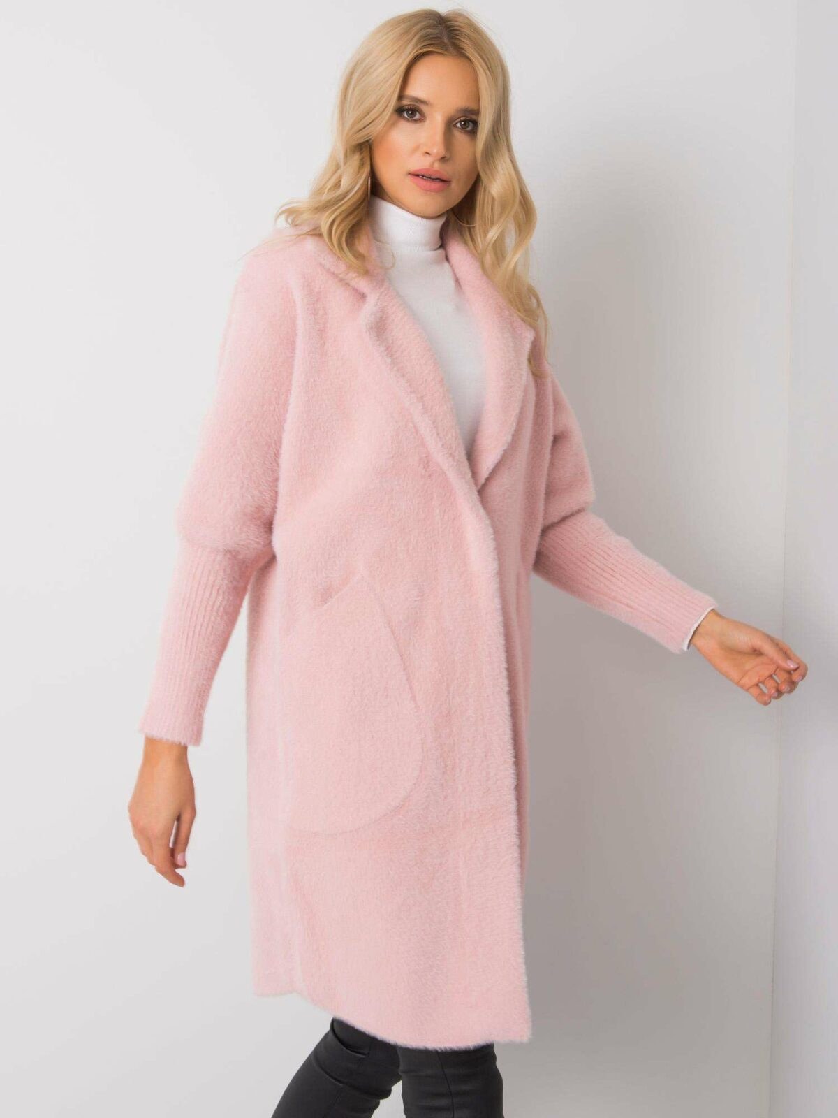Světle růžový kabát z alpaky