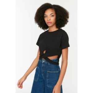 Trendyol Black Cutout Detailed Crop Knitted