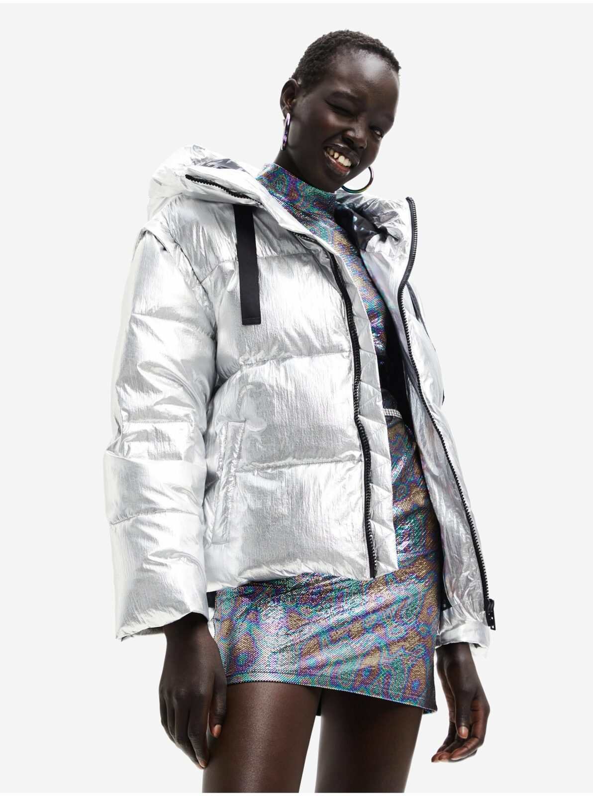 Dámská zimní bunda ve stříbrné barvě