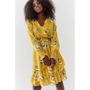 Airy dress with a floral print of