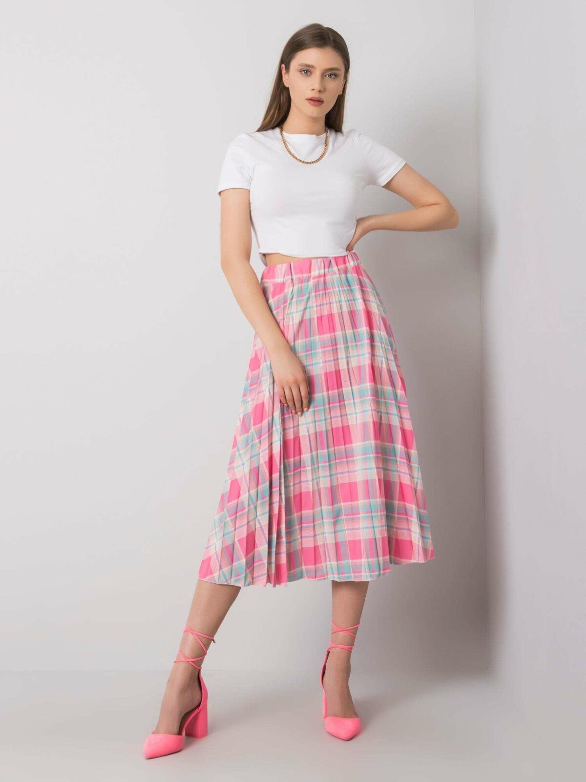 Růžová plisovaná sukně s