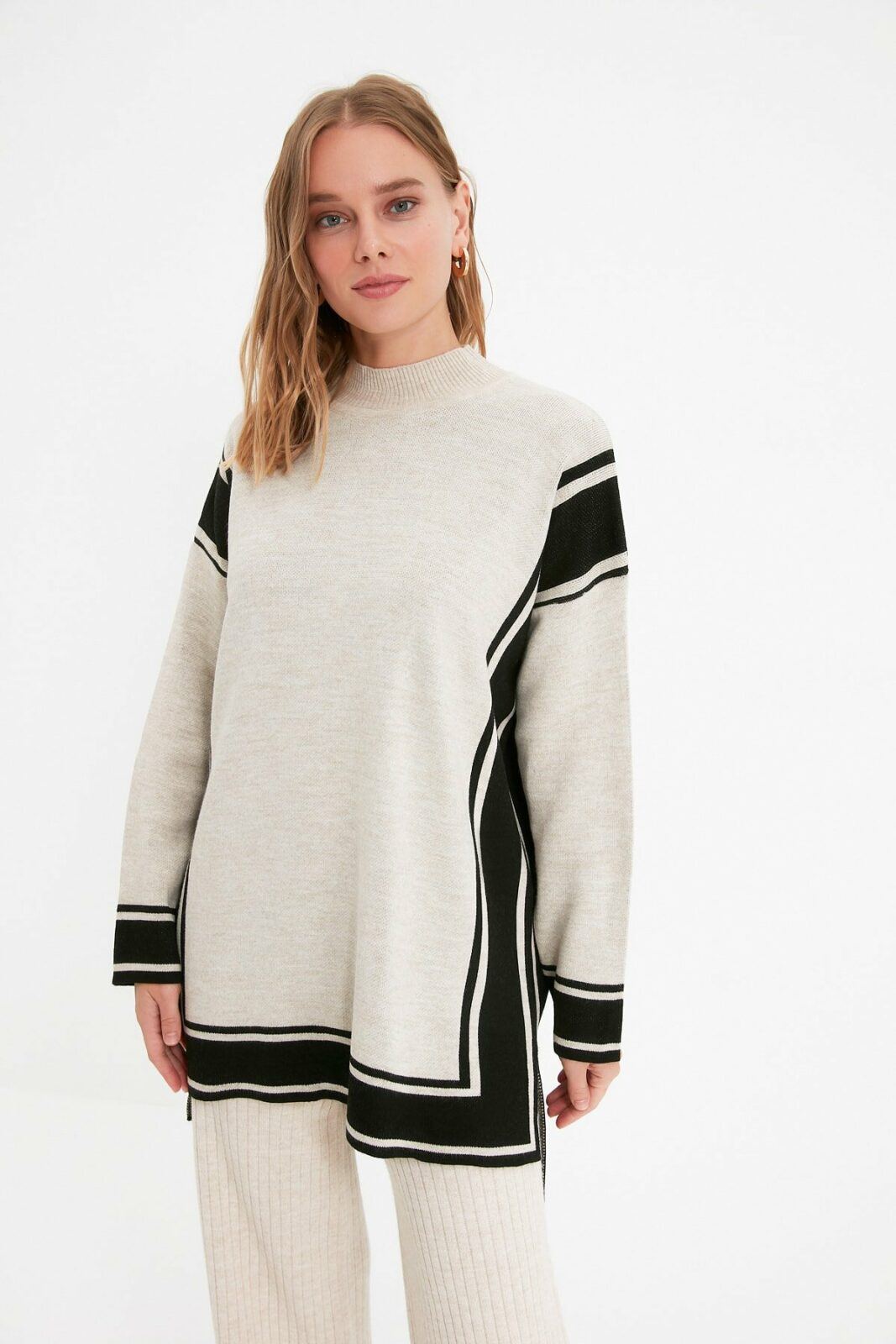 Trendyol Sweater - Beige -