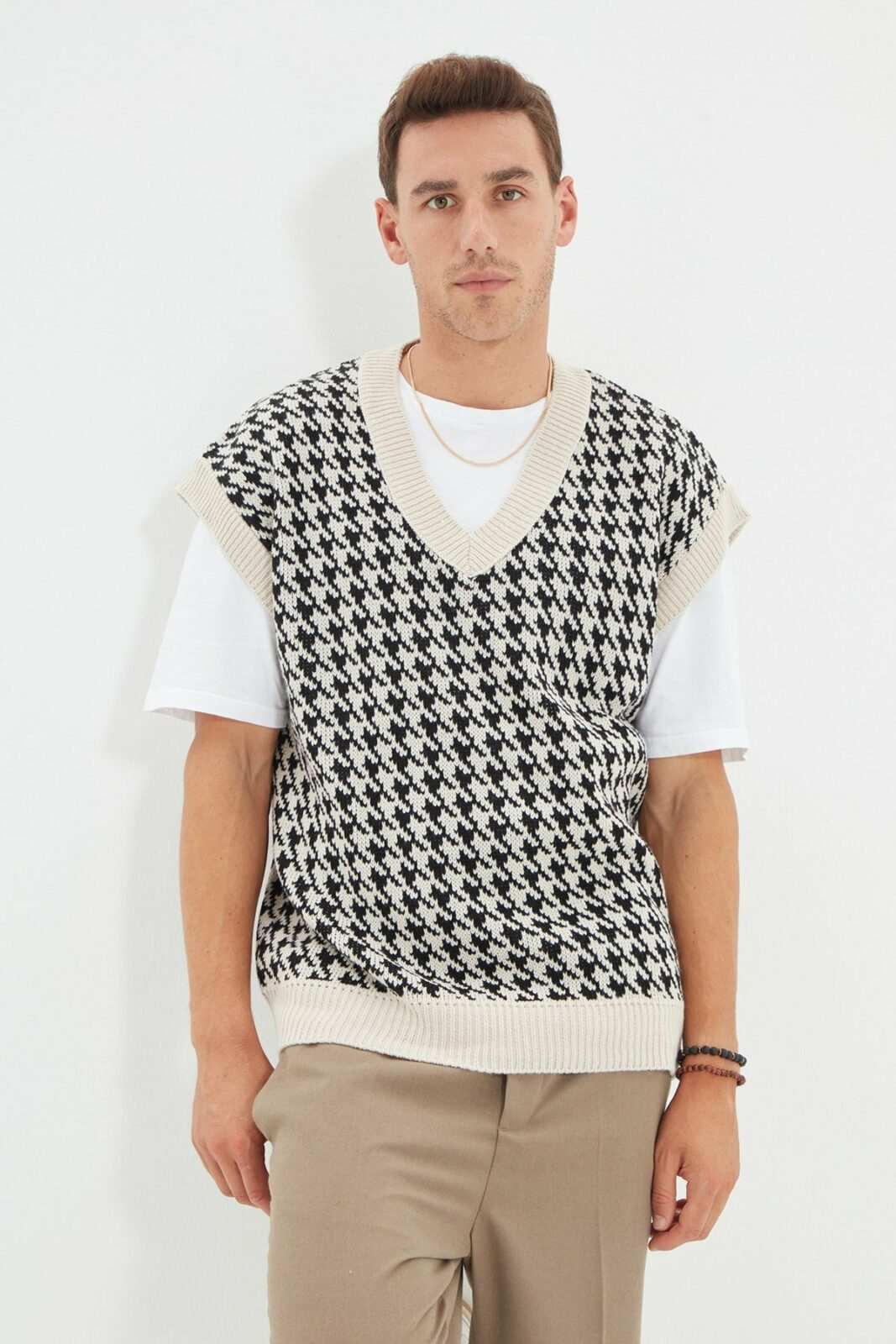 Trendyol Sweater Vest - Black