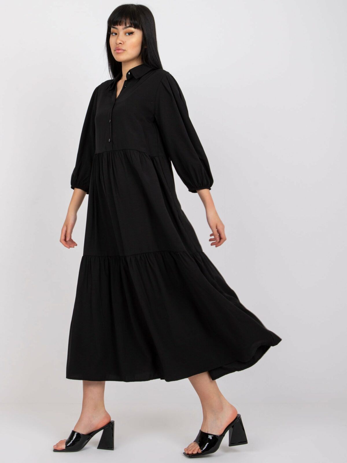 Černé rozevláté šaty s bavlněným