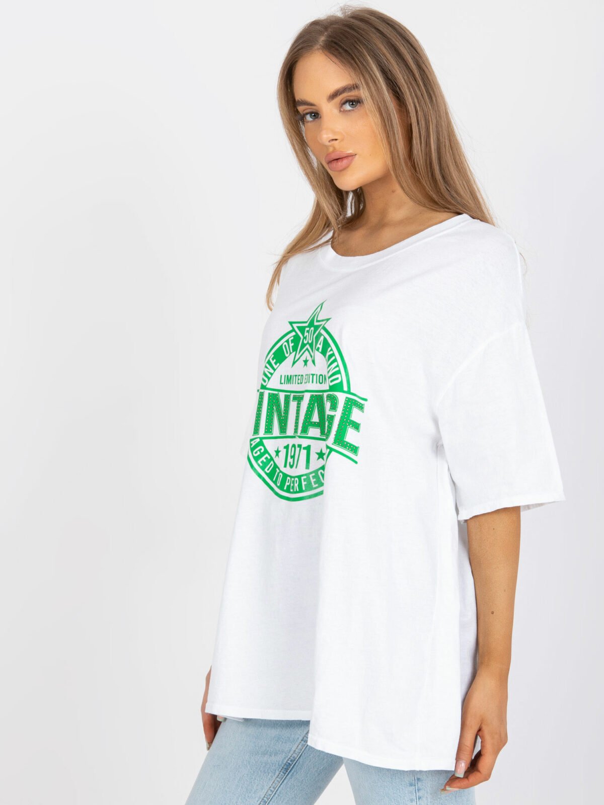 Bílé a zelené oversize tričko