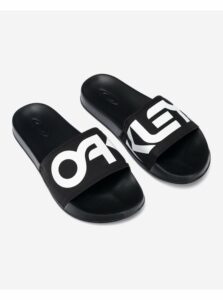 B1B Pantofle Oakley -