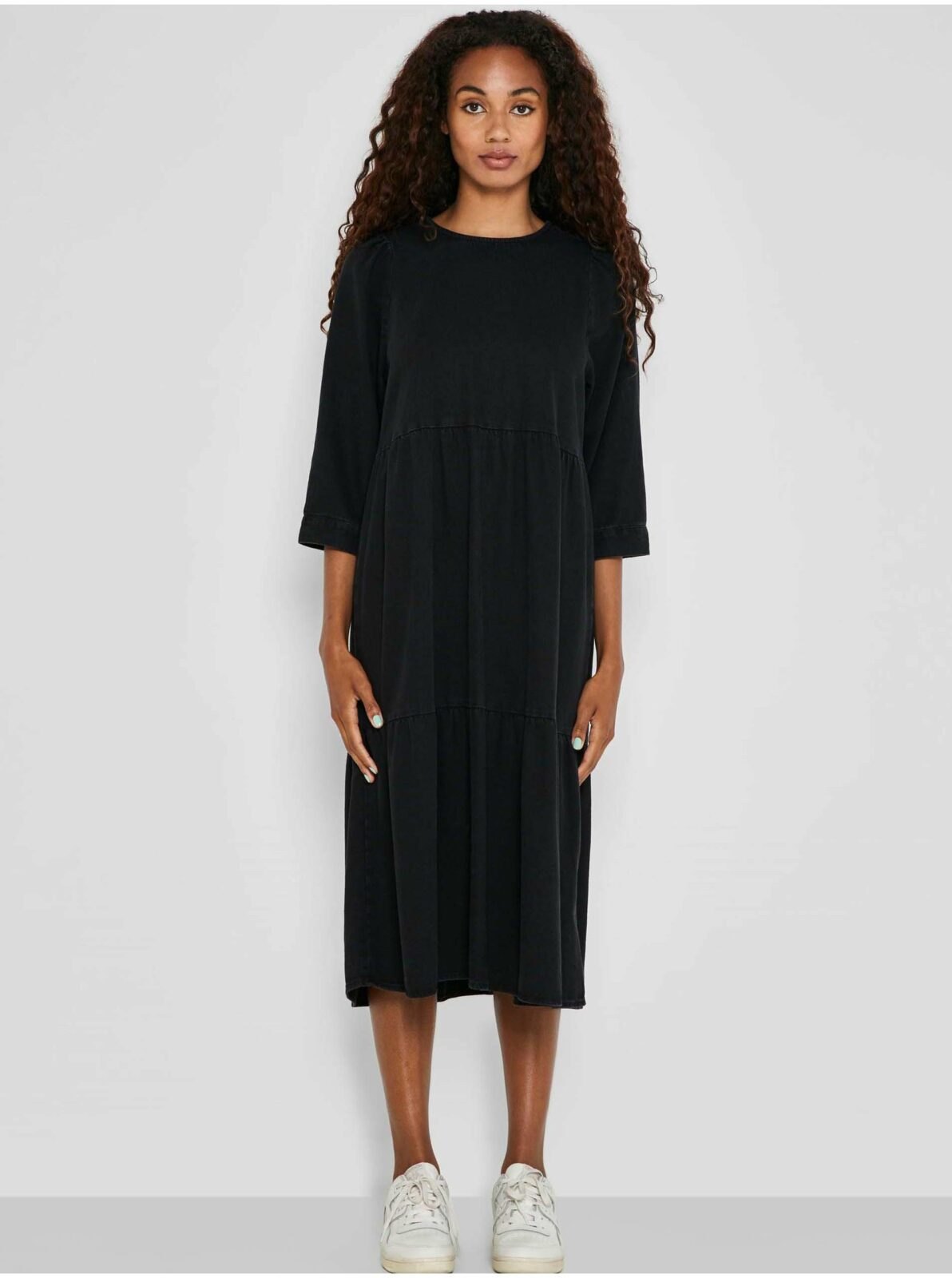 Černé dámské džínové midi šaty s tříčtvrtečním rukávem