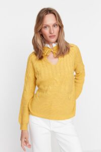 Trendyol Yellow Knitted Detailed