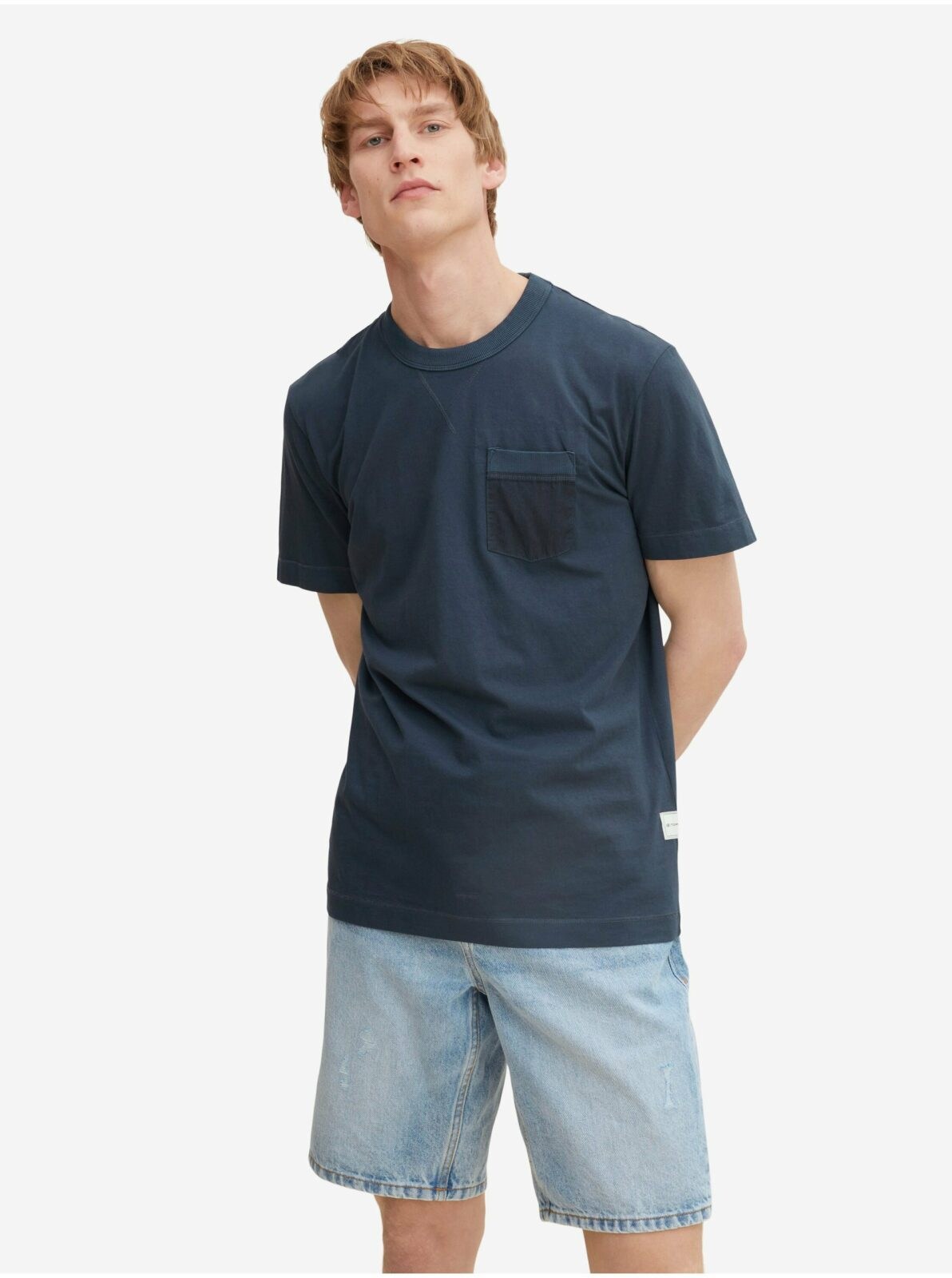 Tmavě modré pánské basic tričko s kapsou