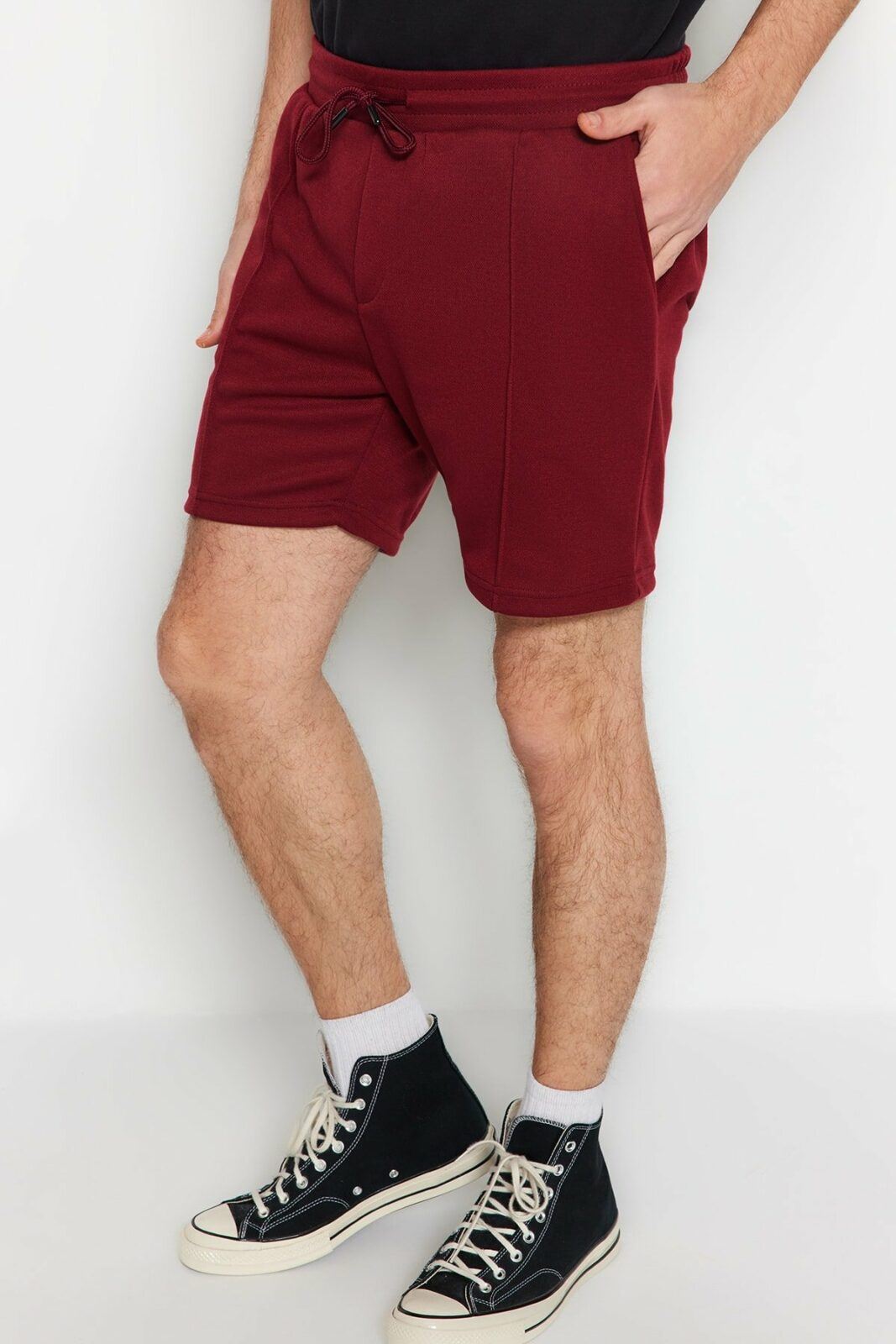Trendyol Shorts - Burgundy -