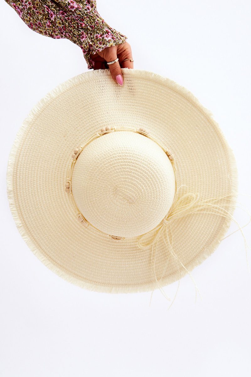 Dámský módní klobouk s ozdobnou