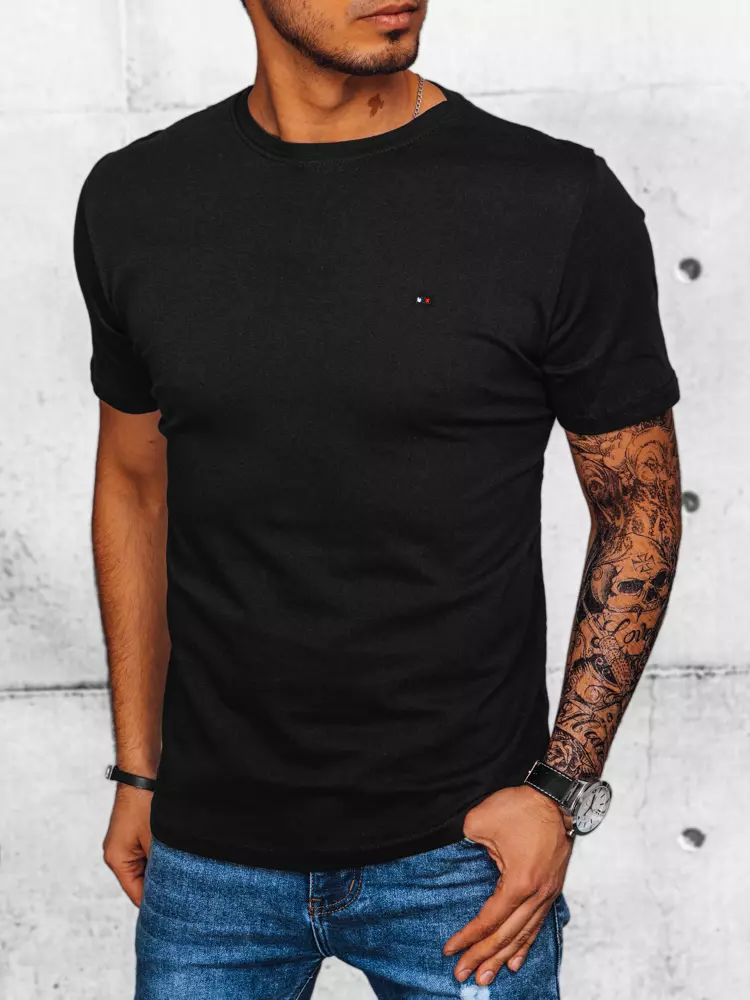 Obyčejné černé pánské tričko