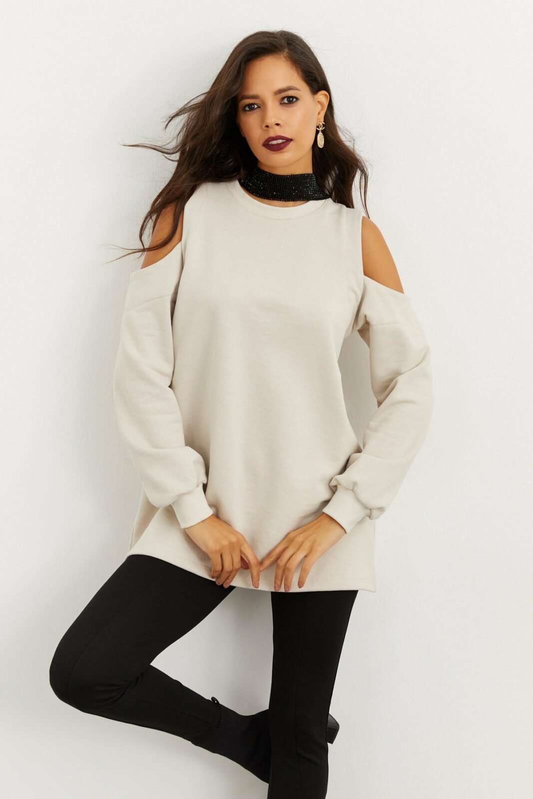 Cool & Sexy Sweatshirt - Beige