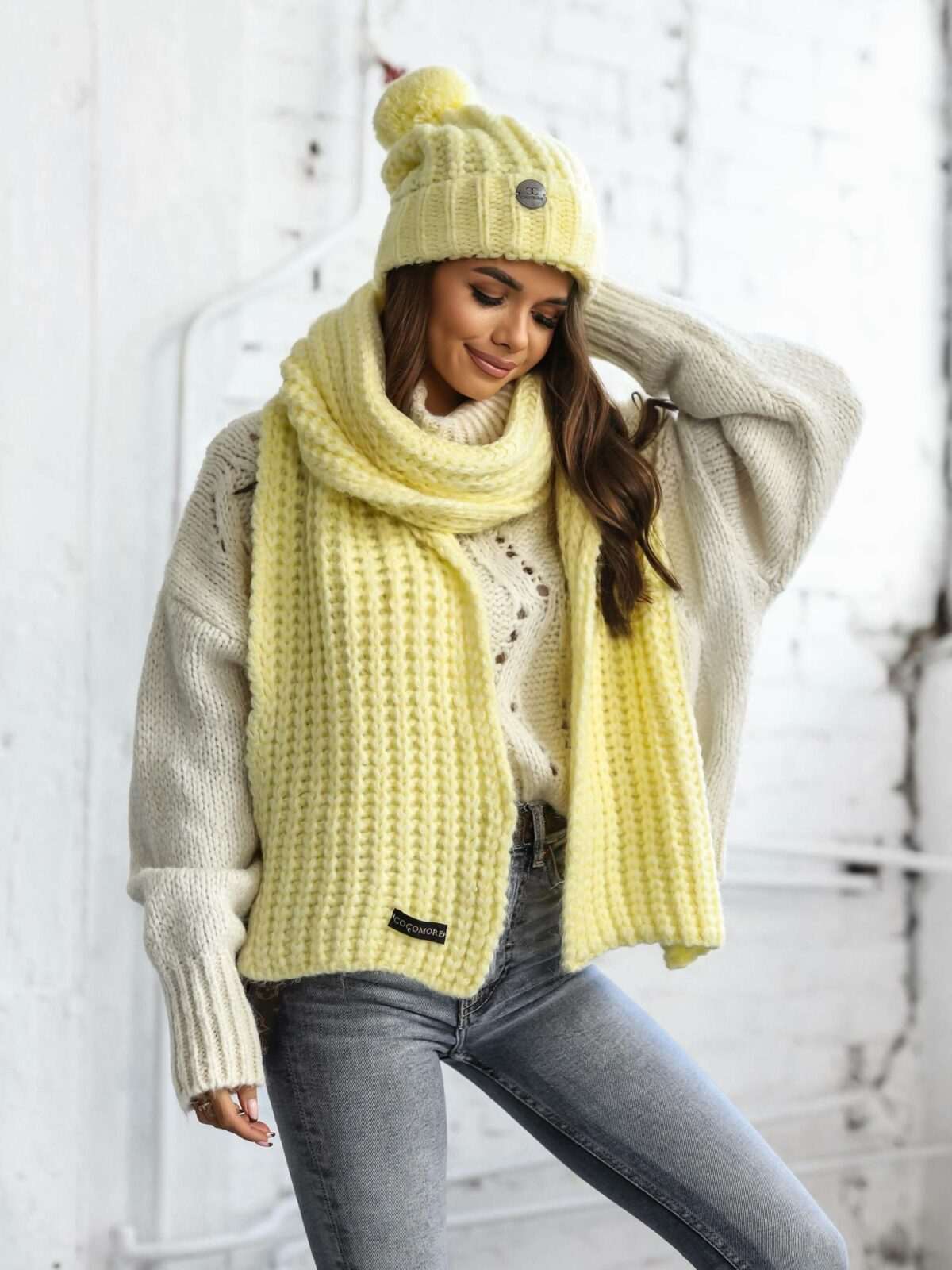 Yellow scarf Cocomore