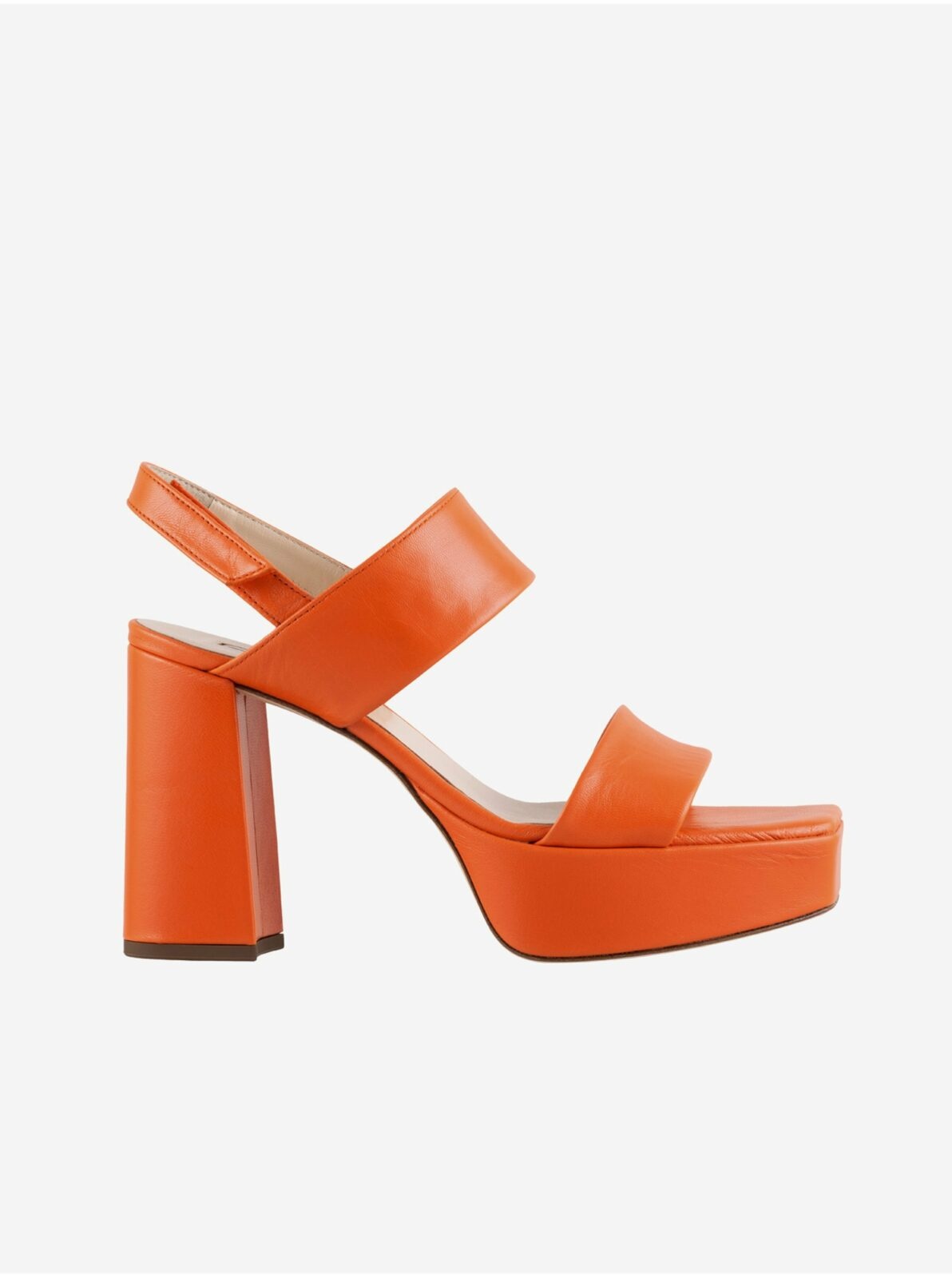 Oranžové dámské kožené sandály na podpatku
