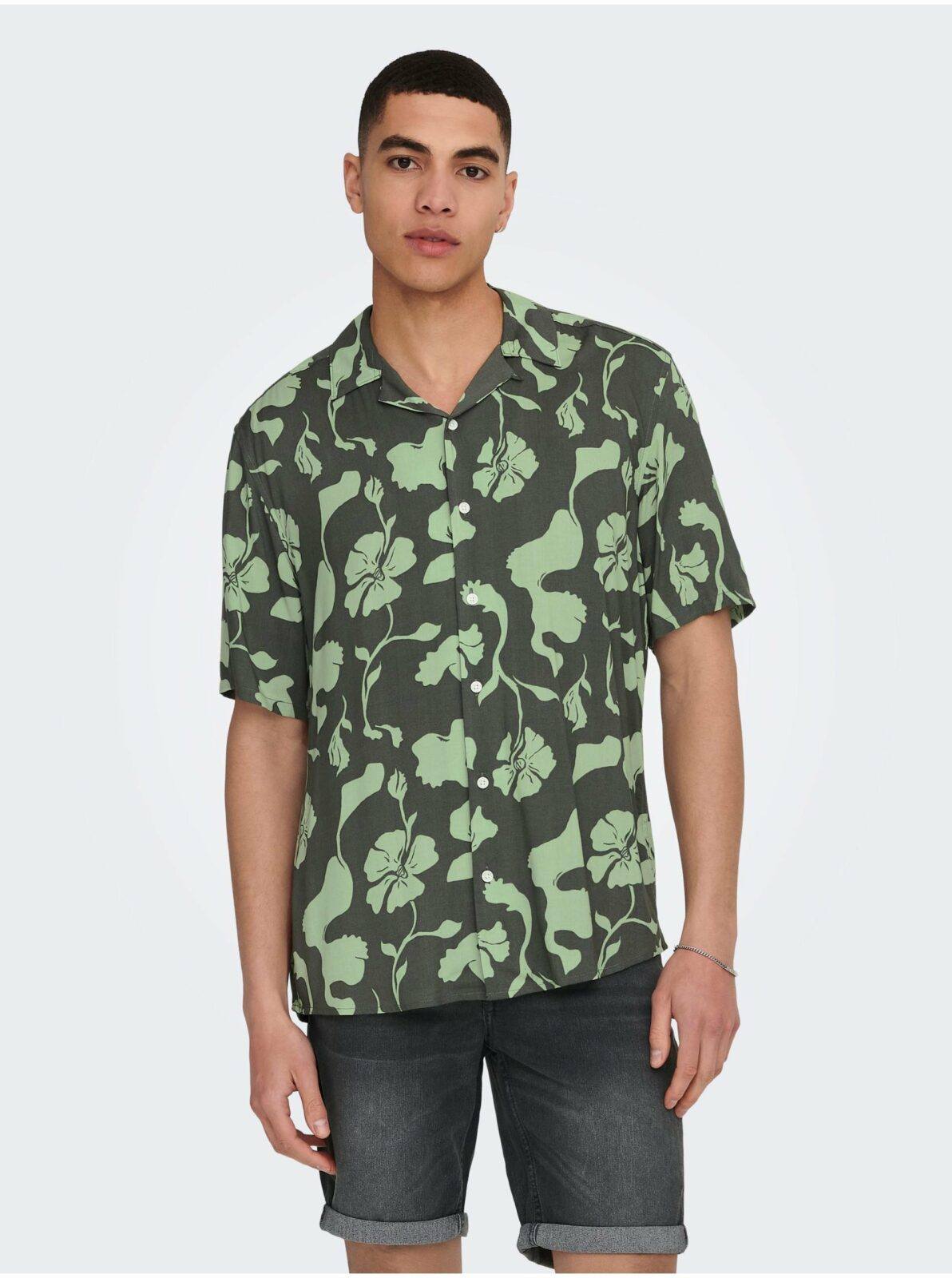 Zelená pánská vzorovaná košile s krátkým rukávem ONLY