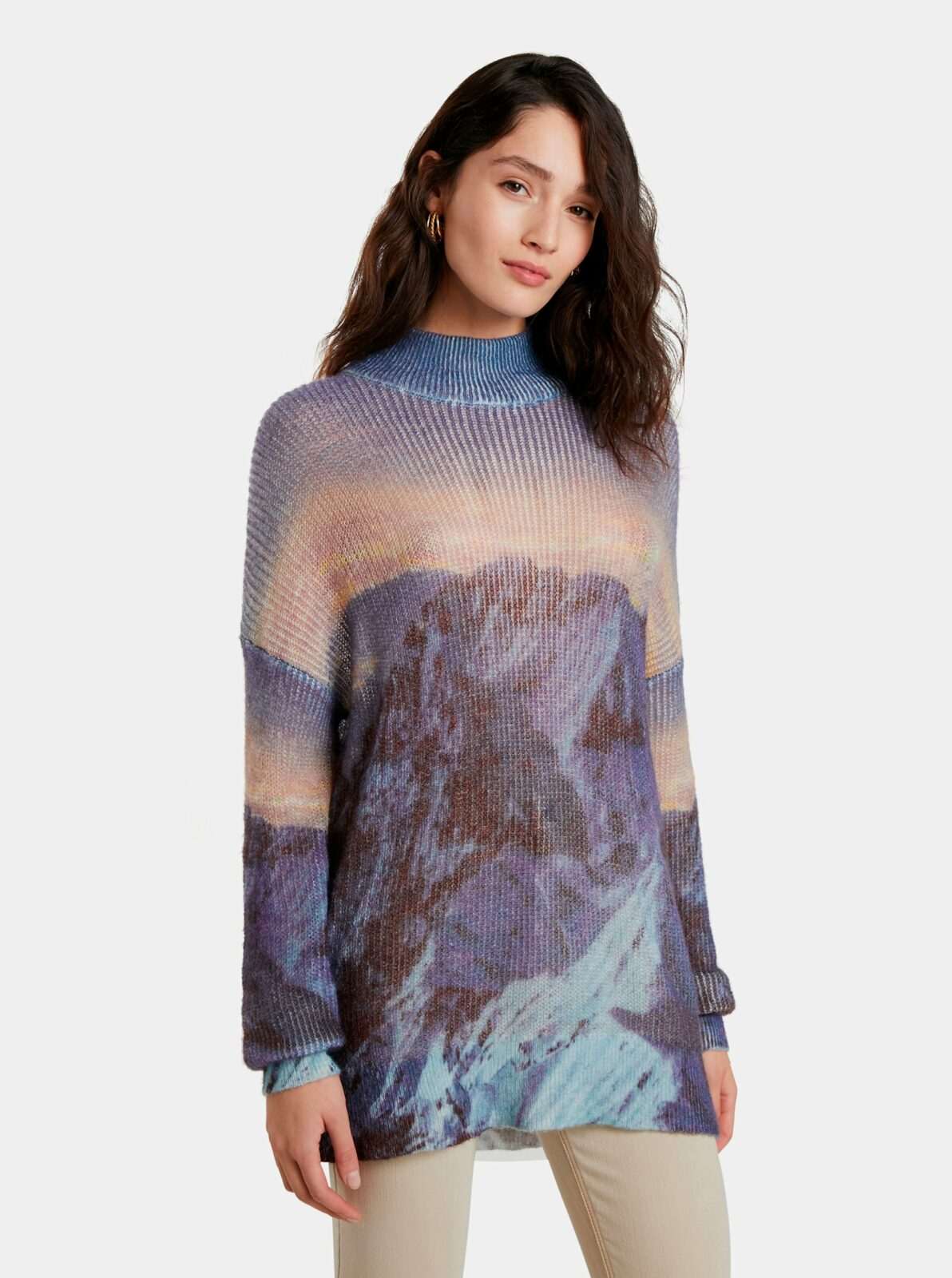 Modrý dámský vzorovaný svetr s příměsí vlny
