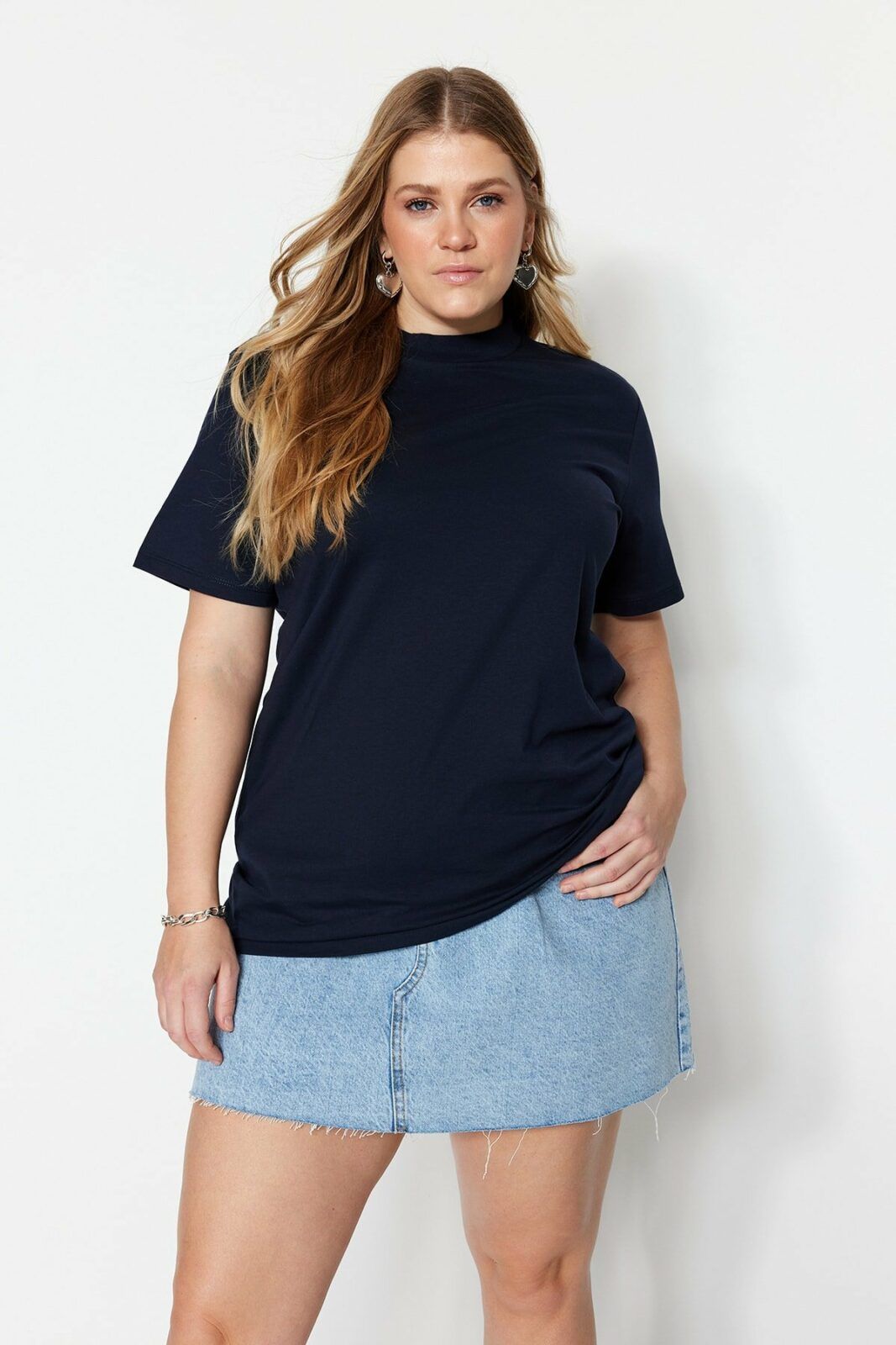 Trendyol Curve Plus Size T-Shirt - Navy