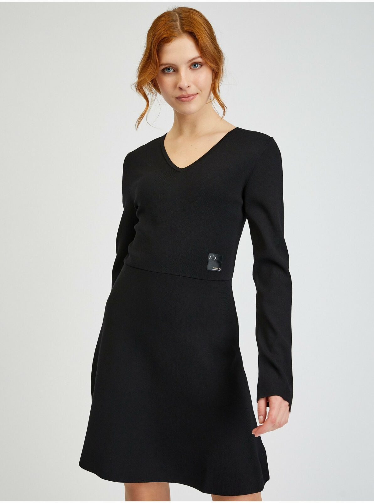 Černé dámské svetrové šaty Armani